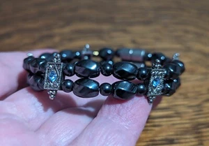 Black Magnetite & Blue Rhinestone Embellishment Bracelet Magnetic Clasp Jewelry - Picture 1 of 7