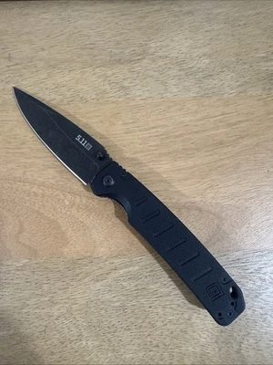 Navaja de bolsillo táctica 5,11 Foto 1 de 4