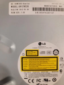 LG UH12NS30 SATA 12x Super Multi Blue Ray w/ 3d Playback & M-DISC BD-ROM - Afbeelding 1 van 2