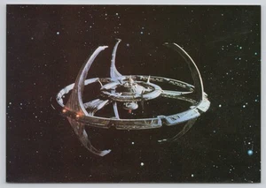 Deep Space Nine Star Trek Postcard - Picture 1 of 2