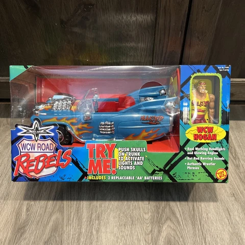 2000 ToyBiz WCW Road Rebels Hulkster Hot Rod w/Hulk Hogan Near Mint Sealed Box Cover