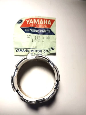 Tuerca de unión de silenciador Yamaha 371-14713-00 XS500B TX500 TX500A XS500D XS500E XS500C Foto 1 de 2