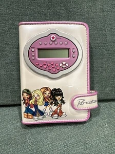 Diario electrónico de emparejador Bratz diario libreta de direcciones 2003 - necesita batería nueva - Imagen 1 de 17