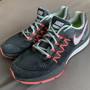 nike zoom vomero size 10