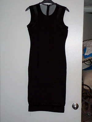 Vestido vaquero tejido para mujer Kardashian Kollection Foto 1 de 4