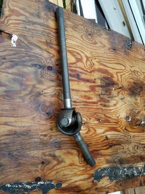 M35A2 Military 2.5 ton Rockwell Front Axle Shaft Short Shaft - Image 1 of 4