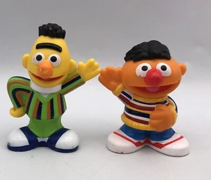 Figuras de PVC Hasbro BERT & ERNIE Sesame Street Workshop Cake Topper - Imagen 1 de 2