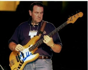Foto firmada por Mike Huckabee de 8x10 con certificado de autenticidad de holograma - Imagen 1 de 2