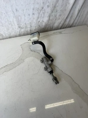 Cilindro maestro de freno trasero Suzuki GSXR600 GSXR750 GSXR 600 750 2006-2007 06 07 Foto 1 de 4