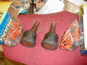 NOS MOOG MOPAR 1960-6 CHRYS IMPERIAL LOWER BALL JOINTS  - Picture 1 of 1