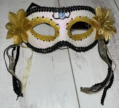 Day of the Dead/Masquerade Mask Venetian/Party/Mardi Gras/Costume White/Gold NEW - Image 1 of 4