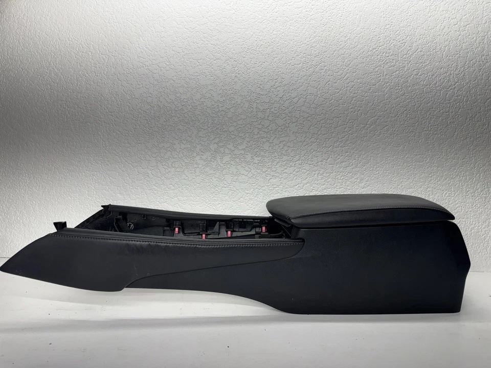 2013-2015 LEXUS GS450H GS350 FRONT CENTER CONSOLE FRAME W/ ARMREST LID OEM. - Image 1 of 4