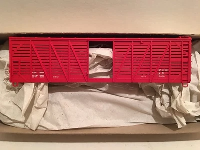 HO Accurail 4702 Great Northern 40’ Madera Stock Car Kit Desmontado GN #56050 Foto 1 de 4