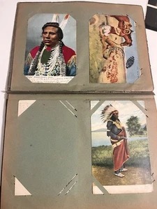 Vintage Postkartenalbum Lot Indianer African Americana Western Komödie Urlaub RPPC - Bild 1 von 24