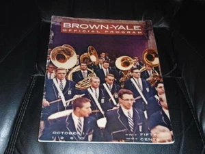 1960 YALE AT BROWN COLLEGE FOOTBALL PROGRAMM EX - Bild 1 von 2