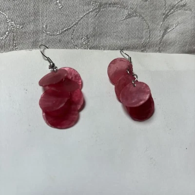 Pendientes colgantes naturales de madreperla teñidos playeros BOHO artesanales artesanales Foto 1 de 3