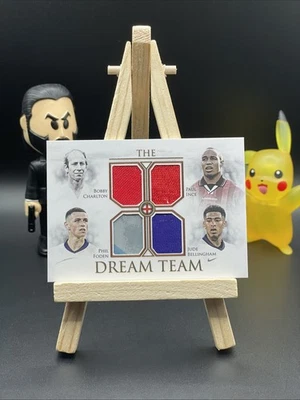 Parche cuádruple 2025 Futera The Dream Team #DT-16 Charlton bonito Foden Bellingham/20 Foto 1 de 2