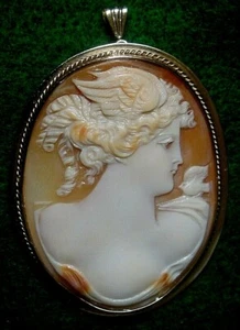 VINTAGE 14K Carnelian Diana Artemis Cameo Brooch Pendant Wing Bird Nike Victoria - Picture 1 of 12