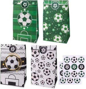 Fußball Partytüten Motto Aufkleber Gastgeschenk Beutetüte Fußball Bild Mix süße Süßigkeiten - Bild 1 von 5