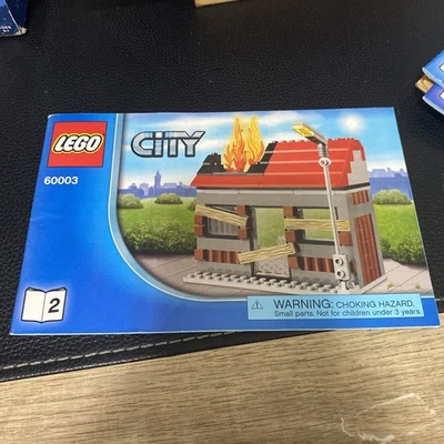 LEGO Creator Fire Rescue (60003) Libro 2 Casa Incendio Foto 1 de 2