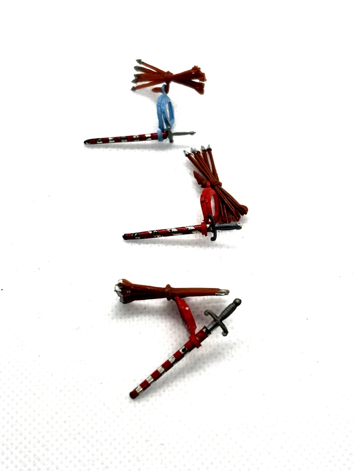 Britains Swoppets 15th Century Knights SPARES Swords Scabbards & Quivers x 3 - Image 1 of 1