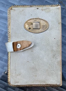 SIDDUR AM YISRAEL WITH CLIP CLOSE, 1957 - Picture 1 of 8