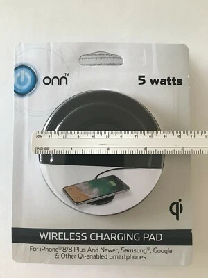 onn Wireless Charging Pad 5Watts iPhone, Samsung, Google & Qi-enabled SmartPhone - Image 1 of 4