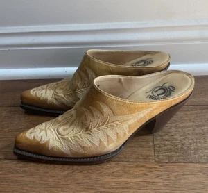 Charlie 1 Horse Luchesse Golden Brown Western Leather Mules Boots Size 6B Brazil - Picture 1 of 7
