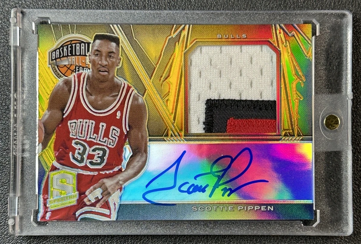 scottie pippen AUTO サイン　ピッペン　　TOPPS SCOTTIE PIPPEN 1997-98 TOPPS FRONT COURT FINESSE CHICAGO BULLS #12