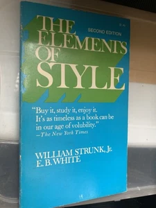The Elements of Style Second  Edition by E. B. White Book PB 1972 - Picture 1 of 4
