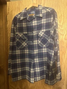 Men’s Vintage Pendleton Virgin Wool Pocketed Plaid Collared Button Down Shirt - Picture 1 of 3