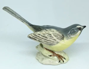 Rare Vintage Beswick Grey Wagtail Bird Figurine 1041 Read Description - Picture 1 of 7