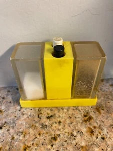 Vintage Push Button Salt & Pepper Dispenser Yellow Retro kitchen - Picture 1 of 3