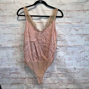 Socialite Bodysuit Womens XS Light Pink Silky Camisole Lace Trim Plunge VNeck - Picture 1 of 8