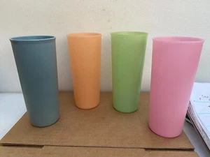 Mixed Lot (4) Vintage Tupperware Tumblers #107 - Picture 1 of 6