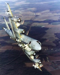 NAVY P-3 / P3-C ORION AIRCRAFT IN FLIGHT 8x10 GLOSSY PHOTO PRINT - Picture 1 of 1