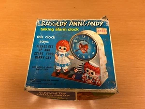 VINTAGE Raggedy Ann Andy Wind-Up Talking Alarm Clock - Picture 1 of 16