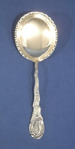Durgin Sterling Silver LOUIS XV Serving Spoon Berry Vegetable Oyster Ice 8-5/8" Cover