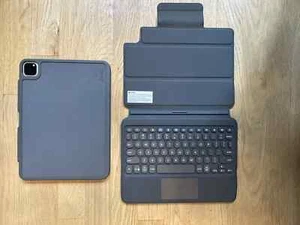 Nearly New Apple iPad Pro 3rd Gen 128GB, Wi-Fi, 11 in SLVR- TONS of ACCESSORIES - Picture 1 of 7