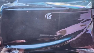 TWICE OFFICIAL CANDYBONG POUCH 2023 FANMEETING AGAIN OFFICIAL MD - Bild 1 von 1