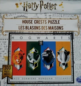Harry Potter House Crests Hogwarts 300-Piece Jigsaw Puzzle - NEW - Free Shipping - Picture 1 of 1