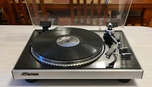 VINTAGE JVCTURNTABLE/DIRECT DRIVE/MADE IN JAPAN/33/45 SPEED - Picture 1 of 6