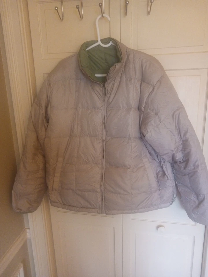 VTG LL Bean Men's Large Reversable Down Puffer Jacket Full Zip Gray/Green  - Image 1 of 4