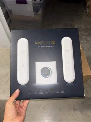Ubiquiti AmpliFi HD Dual-Band Mesh Wi-Fi System 1 Router + 2 Mesh Points Unifi - Image 1 of 4