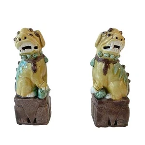 Pair of Porcelain Polychrome Foo Dogs, Chinese - Picture 1 of 8