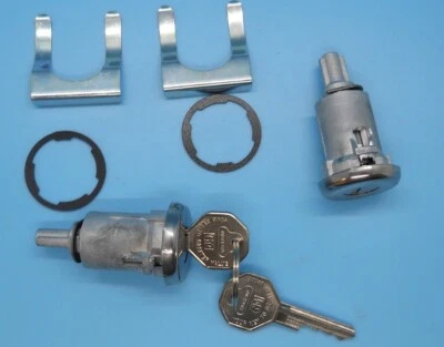 1961 1962 1963 1964 Chevy Impala Ignition Lock Cylinder Door locks 2 GM Keys - Image 1 of 4