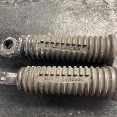 Harley Rubber Passenger Footpegs - Image 1 of 3