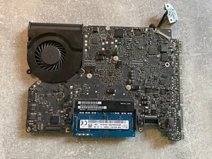 MacBook Pro 13" 2012 i5 2,5ghz 4gb ram logic board - Bild 1 von 9