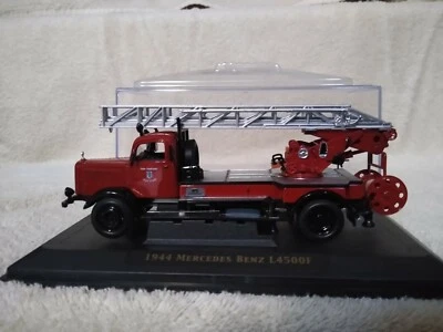 Signature Series 1944 Mercedes Benz L4500F 1:43 Open-box Item. - Image 1 of 4