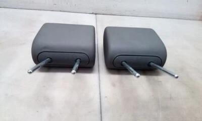 Par de reposacabezas de asiento trasero grises de 2 puertas Jeep JK Wrangler OEM 2007-2010 156095 Foto 1 de 4